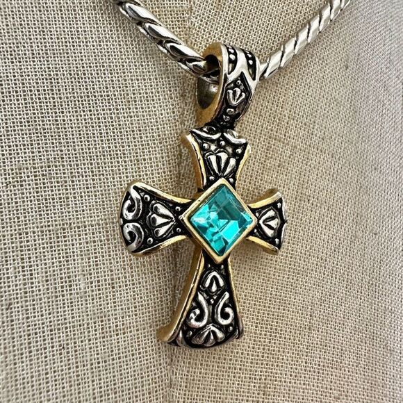 Cookie Lee Gem Cross Necklace - Picture 3 of 9